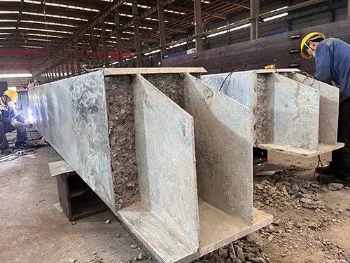 Poutre en Acier Remplie de Béton