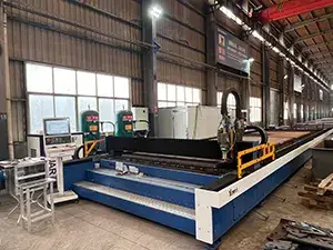 Machine de découpe laser CNC (30000W)