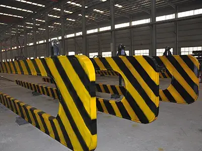 Structures métalliques acier préfabriquées pour manutention de matériaux lourds et logistique