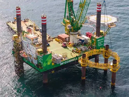 Installation sur Site des Charpentes Métalliques pour Projet de Dessalement d'Eau de Mer