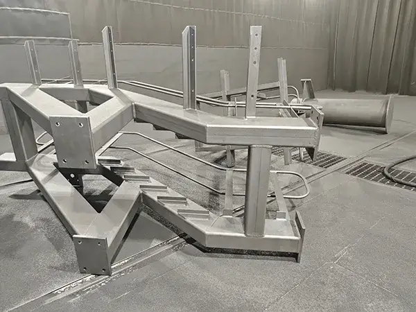 Traitement de Surface et Protection Anticorrosion (Sablage, Peinture et Galvanisation à Chaud)