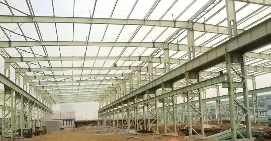 Fabrication sur mesure d'acier structurel pour bâtiment